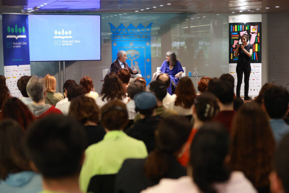 Mariana Enríquez y Richard Ford en la FLMadrid24