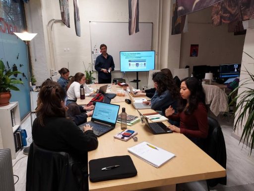 Alumnos y alumnas del Máster El Confidencial/URJC (EL CONFIDENCIAL)