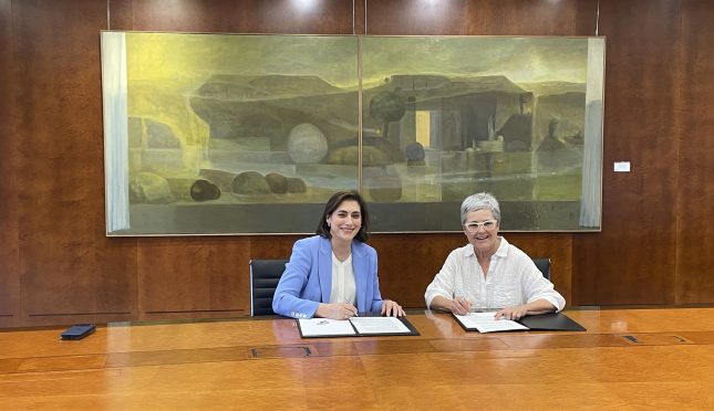Firma acuerdo CaixaBank 2026-2027
